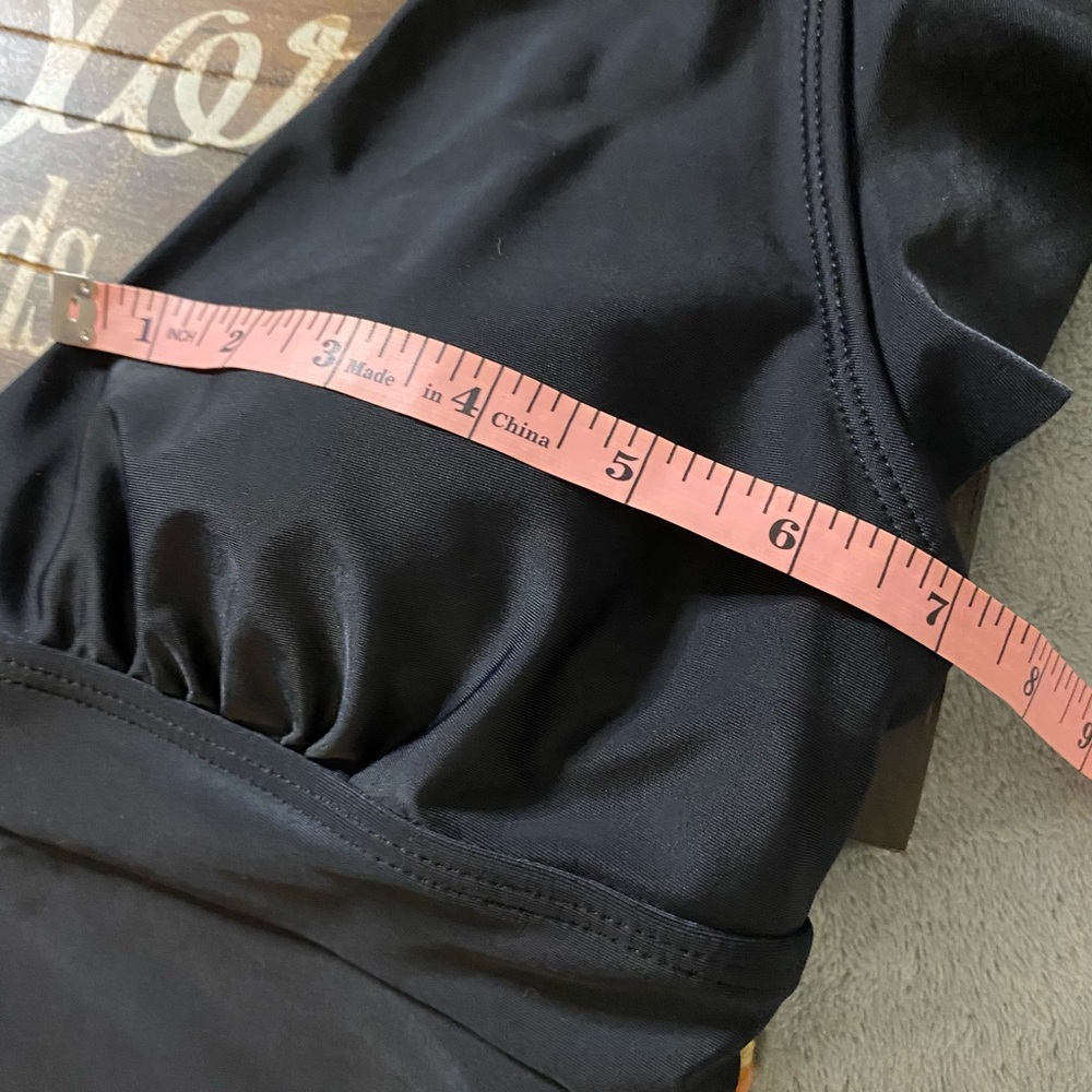 Peddney One Piece Black Ruffle Swimsuit women’s Lg - Picture 7 of 9